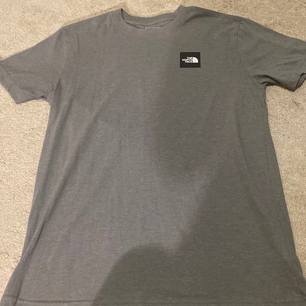 THE NORTH FACE TEE